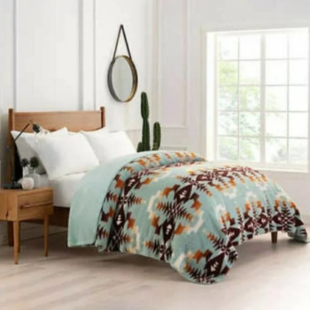 NEW Pendleton Sherpa Fleece Reversible Blanket - Queen - Avra Valley Teal